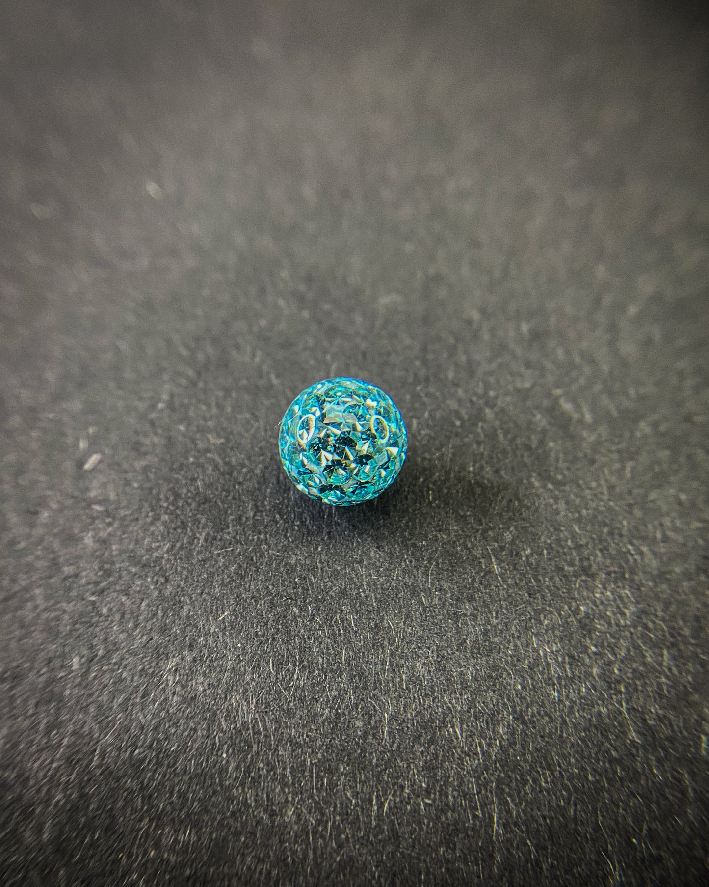 Epoxy Kugeln mit Kristallen ✨ – Funkelnd. Sicher. Farbverliebt.